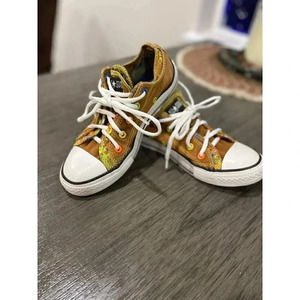 Converse size 3 child or women’s size 5 shoe double tongue 2003